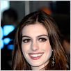 Alice au Pays des Merveilles : photo Anne Hathaway, Tim Burton
