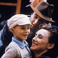 La Vie est belle : photo Giorgio Cantarini, Nicoletta Braschi, Roberto Benigni