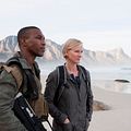 Outcasts : photo Ashley Walters, Hermione Norris