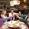 Photo Amara Miller, Benjamin Stockham, Bill Pullman, Jenna Elfman, Josh Gad