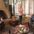 Photo Ellen Barkin, Finn Cole, Scott Speedman