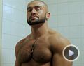 Homme au bain Bande-annonce
