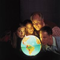 3ème planète après le soleil : photo French Stewart, John Lithgow, Joseph Gordon-Levitt, Kristen Johnston