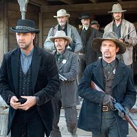 3h10 pour Yuma : Photo Chad Brummett, Christian Bale, Lennie Loftin, Peter Fonda, Russell Crowe