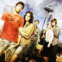 La Vie comme elle est : photo Chris Lowell, Jessica Lucas, Jon Foster, Kelly Osbourne, Missy Peregrym