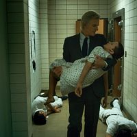 Photo Matthew Modine, Millie Bobby Brown