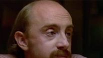 <strong>Viens chez moi, j'habite chez une copine</strong> Bande-annonce VF