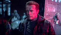 Terminator Genisys - EXTRAIT VOST "Sarah Connor présente le Guardian à Reese"