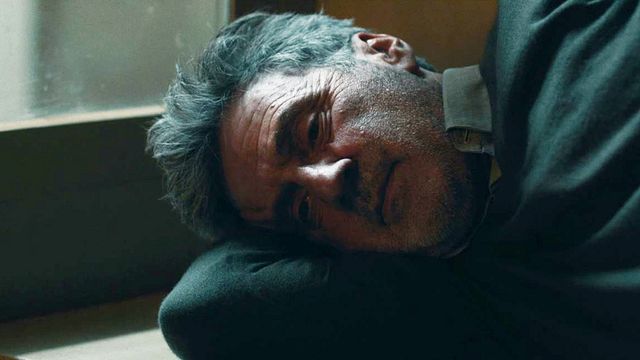 Film Pere Qui Sequestre Sa Fille Bande-annonce Au nom de ma fille : Daniel Auteuil en père brisé traque