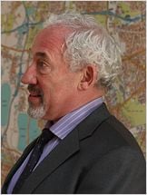 Simon Callow