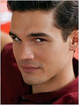 Steven Strait