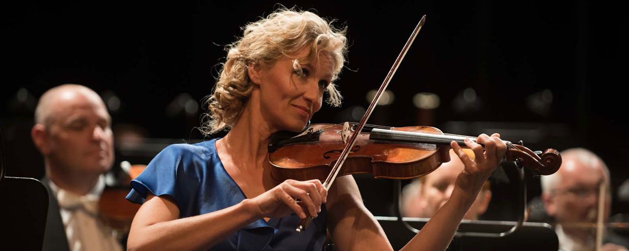 Alpe d'Huez 2019 : Rayane Bensetti et Anne Marivin membres du jury