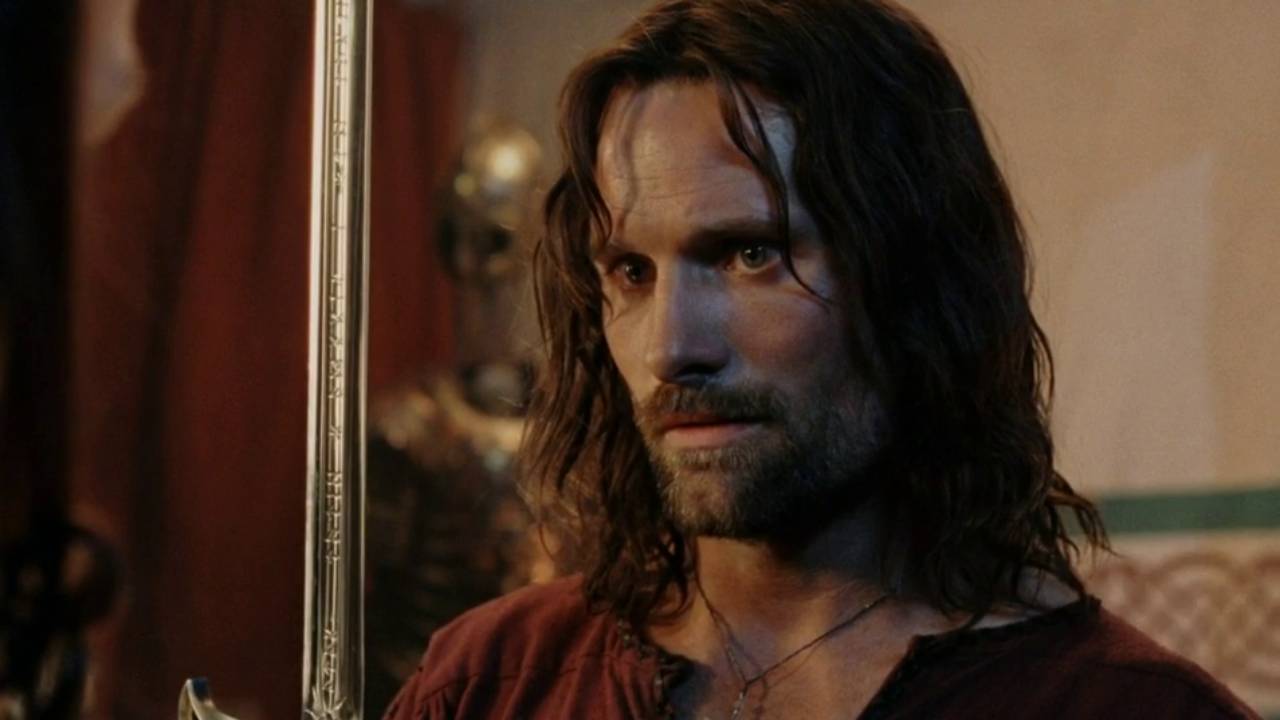 Le Seigneur des Anneaux : pourquoi Aragorn garde-t-il toujours l'épée à la main dans Le Retour du Roi ?