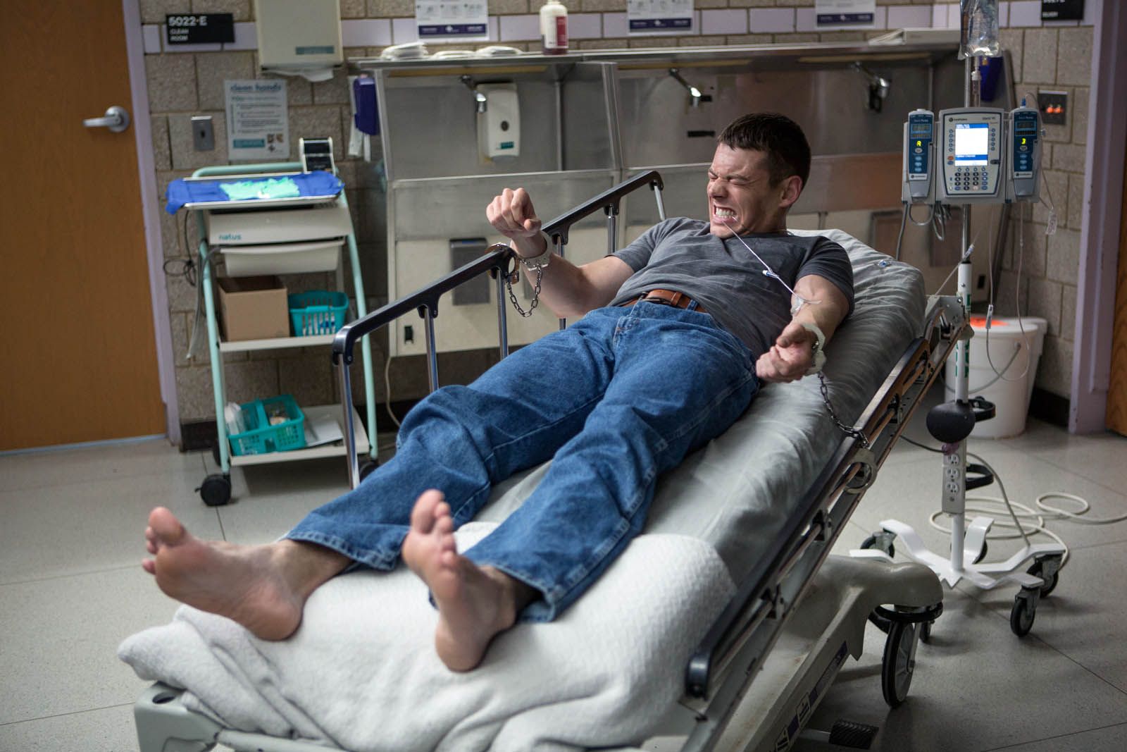 Films Et Séries Tv Avec Brian J. Smith Sense8 : Photo Brian J. Smith - 34 sur 93 - AlloCiné
