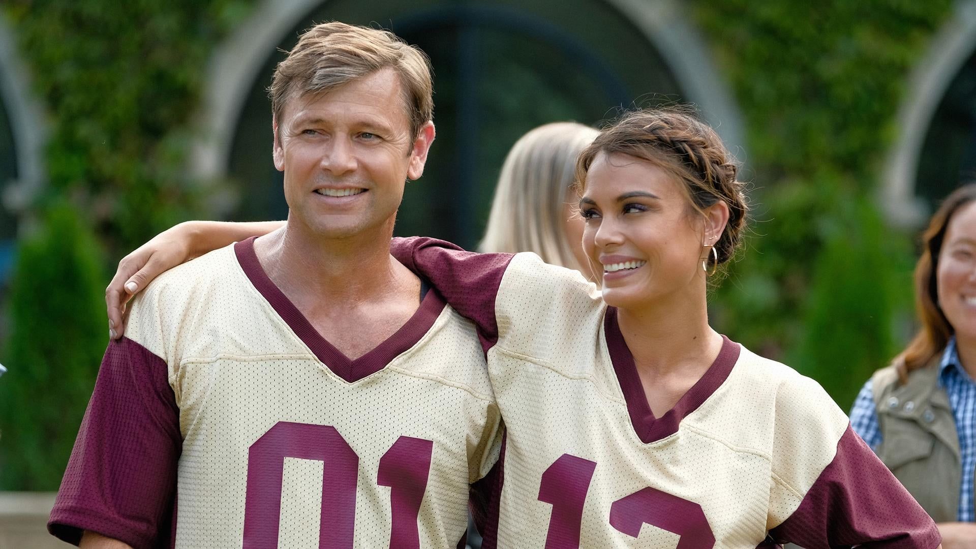 Poster Dynastie (2017) Saison 1 Affiche 22 sur 28 AlloCiné