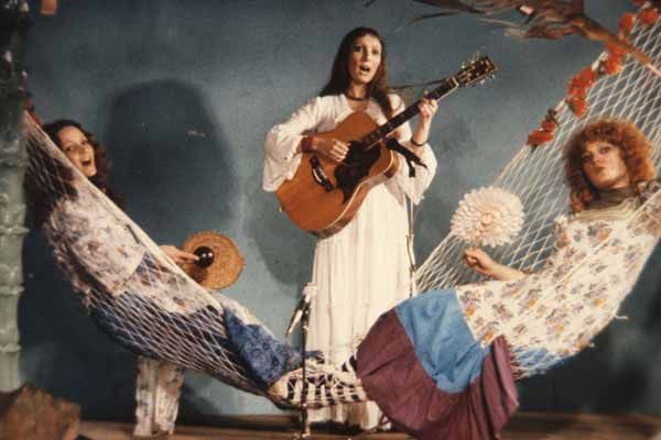 L'Une chante, l'autre pas : Photo