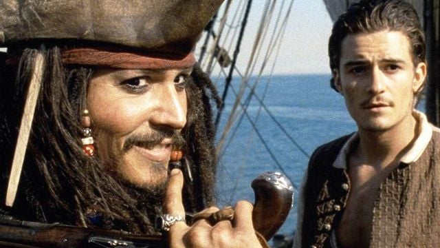 <strong>Pirates des Caraïbes : la Malédiction du Black Pearl</strong> Bande-annonce VF