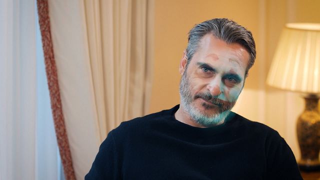 Complètement... Joaquin Phoenix
