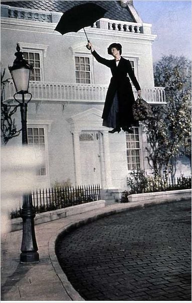 Mary Poppins : photo Julie Andrews, Robert Stevenson