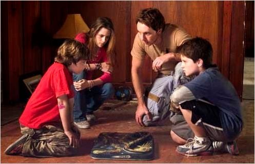 Zathura : une aventure spatiale : photo Dax Shepard, Jon Favreau, Jonah Bobo, Josh Hutcherson, Kristen Stewart