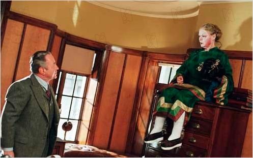 Madame Henderson présente : photo Bob Hoskins, Stephen Frears