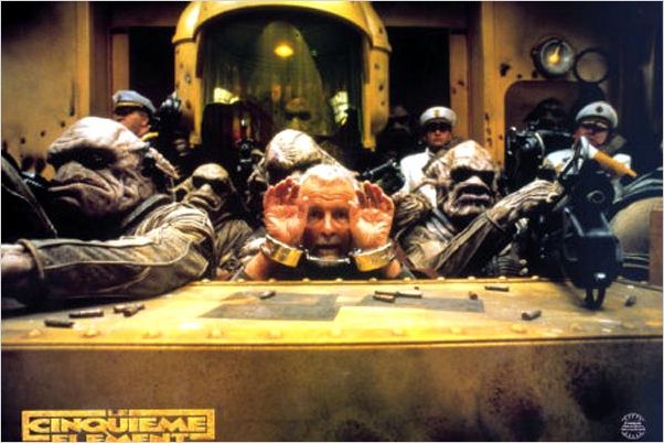 Le Cinquième élément : photo Ian Holm, Luc Besson