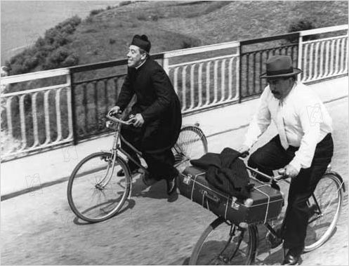 La Grande bagarre de Don Camillo : photo Carmine Gallone, Fernandel, Gino Cervi