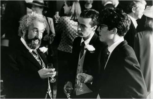 Quatre mariages et un enterrement : photo Hugh Grant, John Hannah, Mike Newell