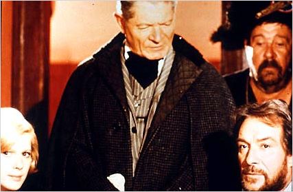 Le Maître et la marguerite : photo Alain Cuny, Aleksandar Petrovic, Mimsy Farmer, Ugo Tognazzi
