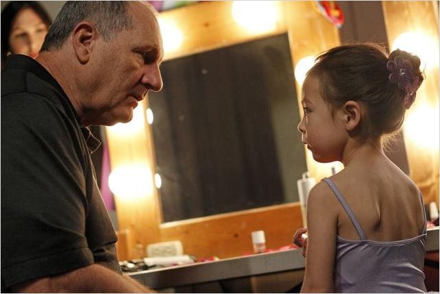 Modern Family : photo Aubrey Anderson-Emmons, Ed O'Neill