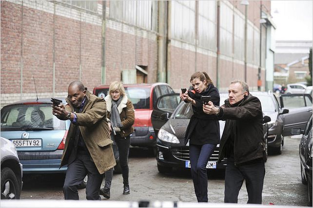Un flic : photo Alex Descas, Cécile Théodore, François Caron, Marie-Gaëlle Cals