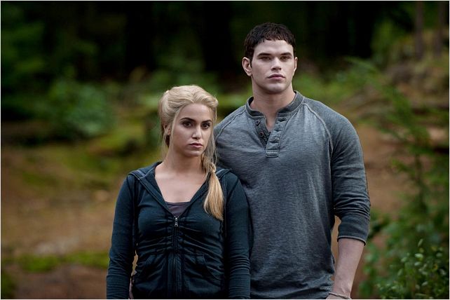 Twilight - Chapitre 3 : hésitation : photo David Slade, Kellan Lutz, Nikki Reed