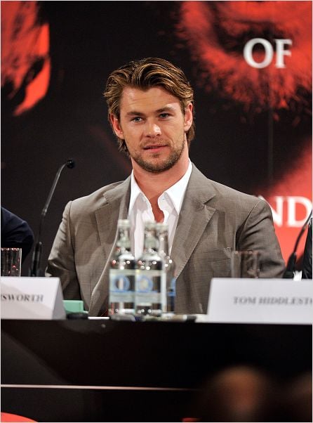 Thor : photo Chris Hemsworth, Kenneth Branagh