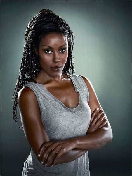 The Whole Truth Bande Annonce Vf Photo de Christine Adams dans la série Terra Nova : Photo 19 sur 22