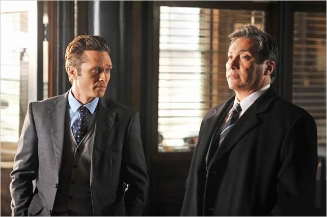 Castle : photo Benito Martinez, Seamus Dever