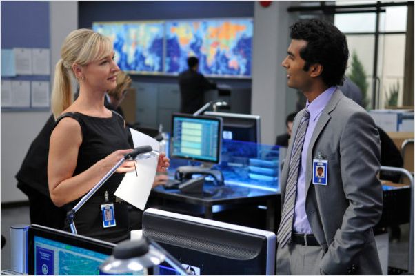 Covert Affairs : photo Kari Matchett, Sendhil Ramamurthy
