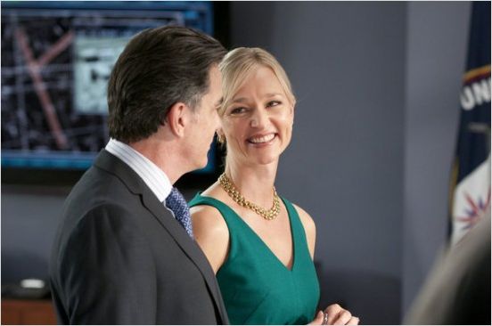 Covert Affairs : photo Kari Matchett, Peter Gallagher
