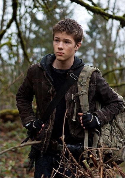 Falling Skies : photo Connor Jessup