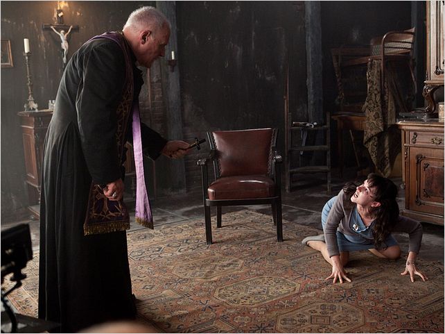 Le Rite : photo Anthony Hopkins, Marta Gastini, Mikael Hafstrom