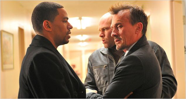 Photo Domenick Lombardozzi, Laz Alonso, Robert Knepper