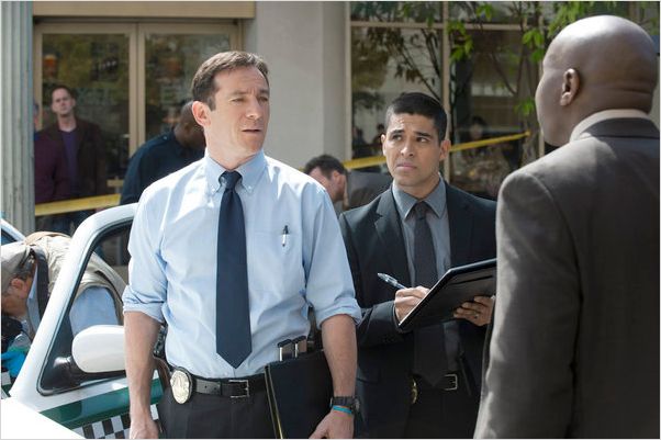 Awake : photo Jason Isaacs, Wilmer Valderrama