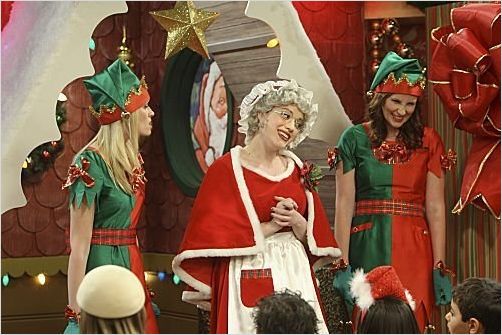 2 Broke Girls : photo Beth Behrs, Kat Dennings, Katierose Donohue
