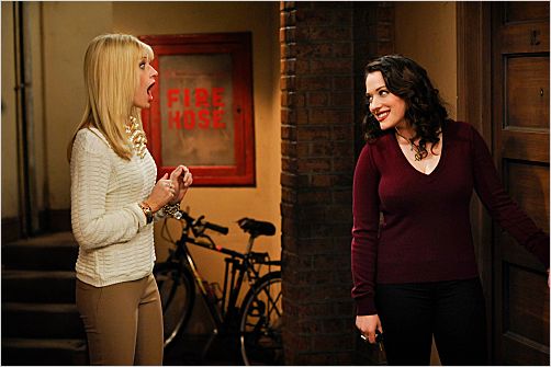 2 Broke Girls : photo Beth Behrs, Kat Dennings