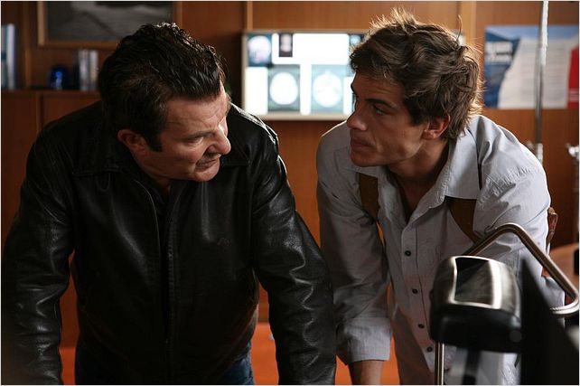 Films Et Séries Tv Avec Martin Lamotte Photo de Guillaume Delorme dans la série Soeur Thérèse.com : Photo 6