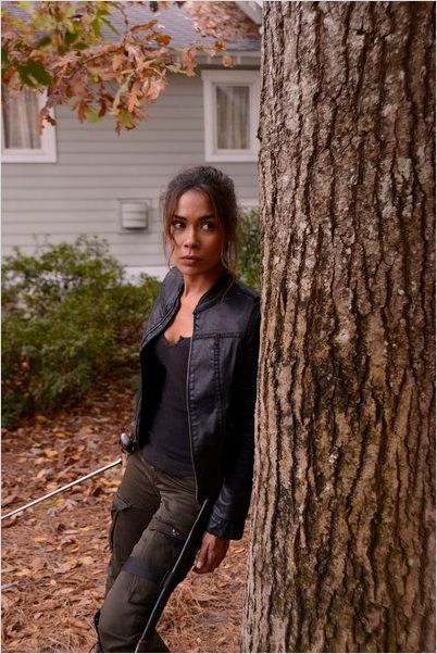 Revolution (2012) : photo Daniella Alonso