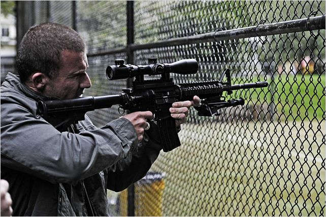 Assaut Sur Wall Street Bande Annonce Vf Photo de Dominic Purcell dans le film Assaut sur Wall Street : Photo 30