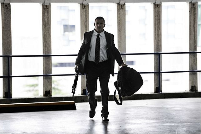 Assaut Sur Wall Street Bande Annonce Vf Photo de Dominic Purcell dans le film Assaut sur Wall Street : Photo 29