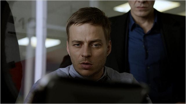 Films Et Séries Tv Avec Tom Wlaschiha Photo de Tom Wlaschiha dans la série Crossing Lines : Photo 28 sur 37