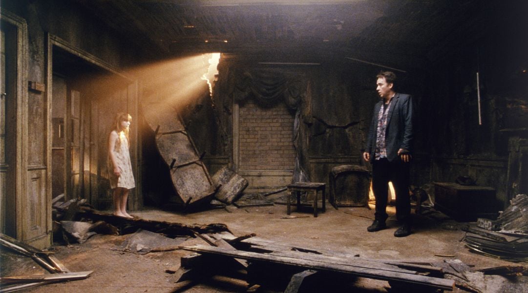 chambre-1408-crimson-peak-poltergeist-shining-ces-20-maisons-dans