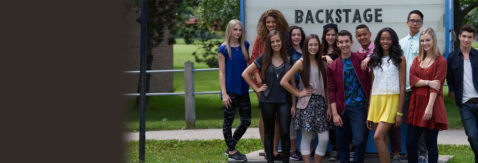 Backstage Serie Saison 3 | Into The Night Saison 3 : Netflix a déjà ...
